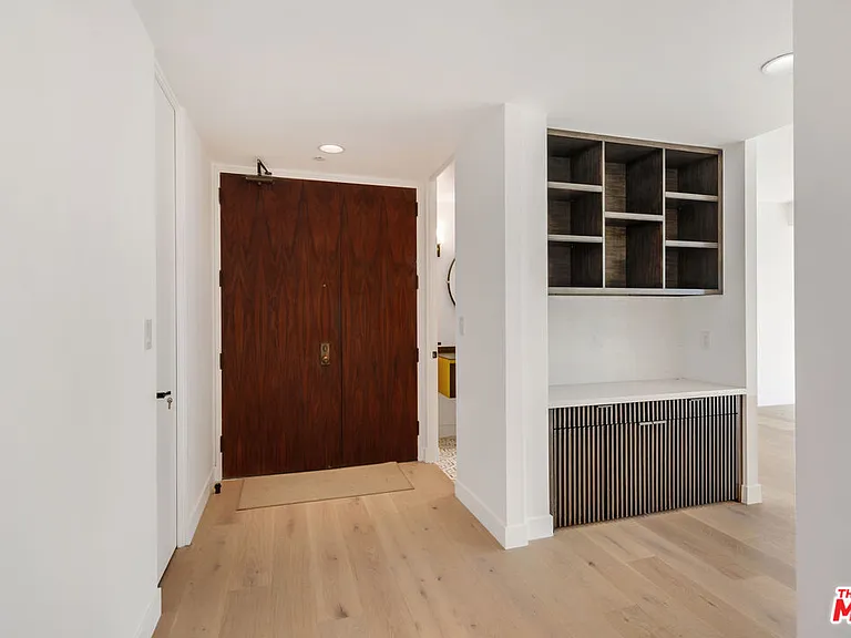 515 Ocean Ave #402S — Photo 29