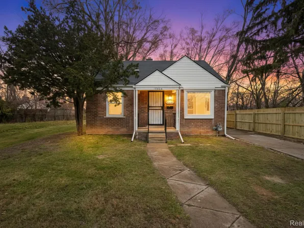 17326 Kentfield St, Detroit, MI 48219