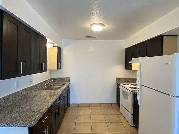 4th image of 1305 N 8th St #101