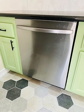 5th image of 2228 Gramercy Ave #2
