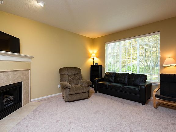 4th image of 1247 SE Bianca St