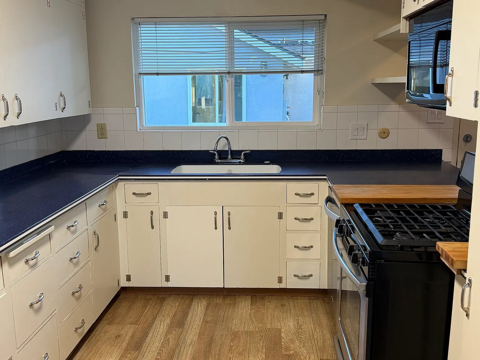 5 bed, 1484 sqft, $1,800 — Photo 4