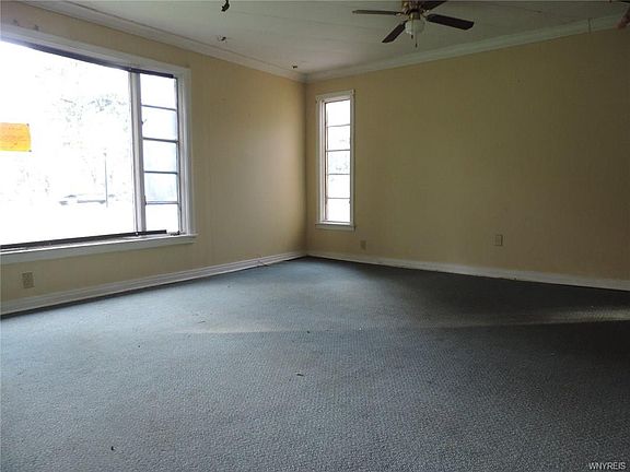 5th image of 282 Creekside Dr