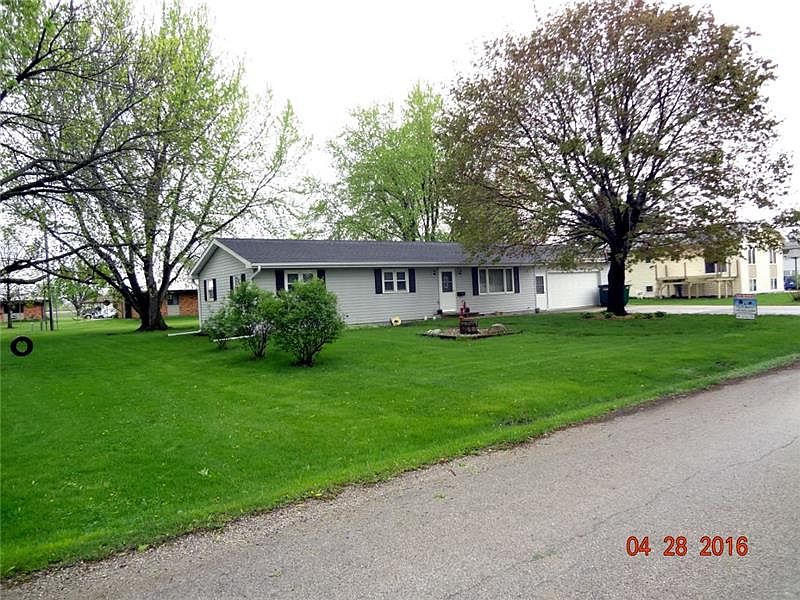 1st image of 609 W Pine St