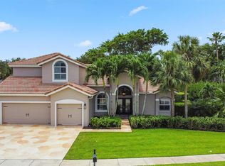 11332 Edgewater Cir, Wellington, FL 33414