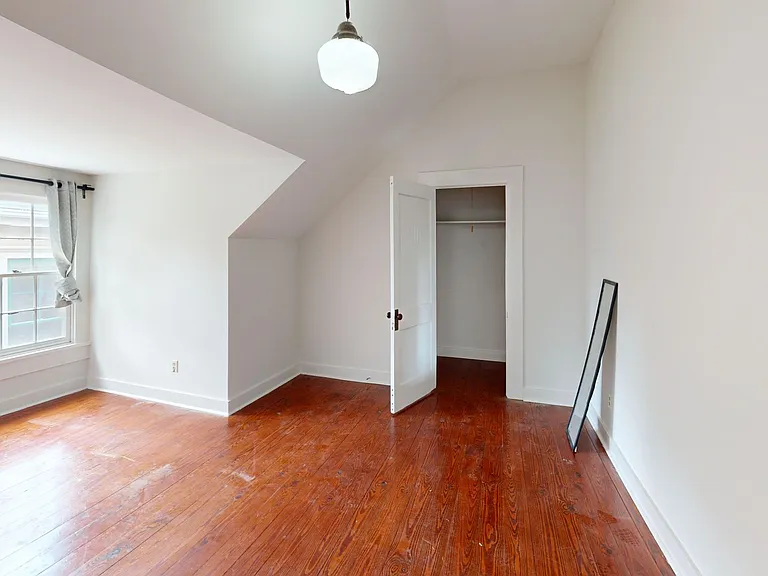 730 1st Ave — Photo 6