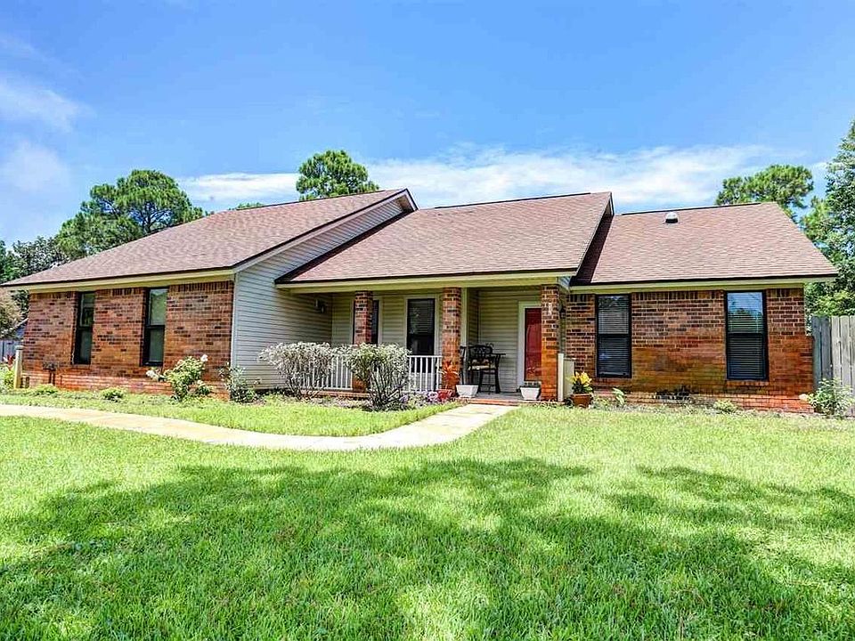 1st image of 406 Williamsburg Dr