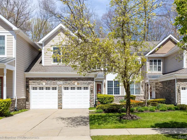49702 Timber Trl, Novi, MI 48374
