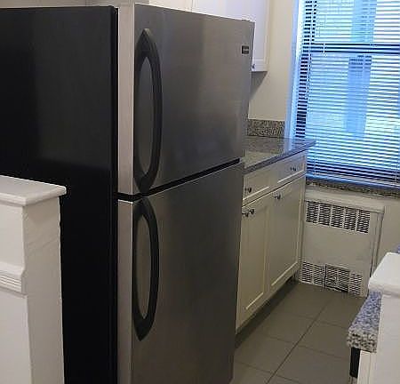 3rd image of 6420 Saunders St #209