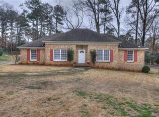 744 Dorsey Cir, Lilburn, GA 30047
