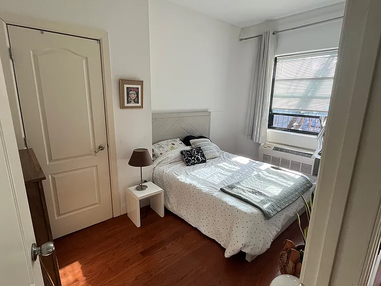 256 W 135th St #3R — Photo 1