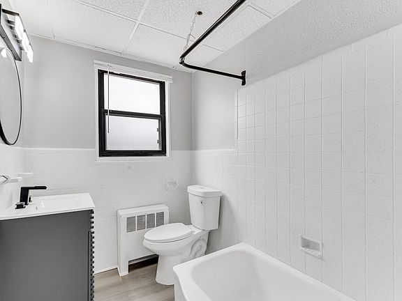 5th image of 125 Forest Ave APT 5A