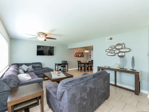 105 W SILVER SANDS DR #105A, San Antonio, TX 78216
