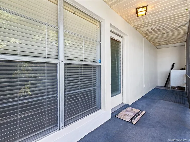 2118 SE Edler Dr #B — Photo 18