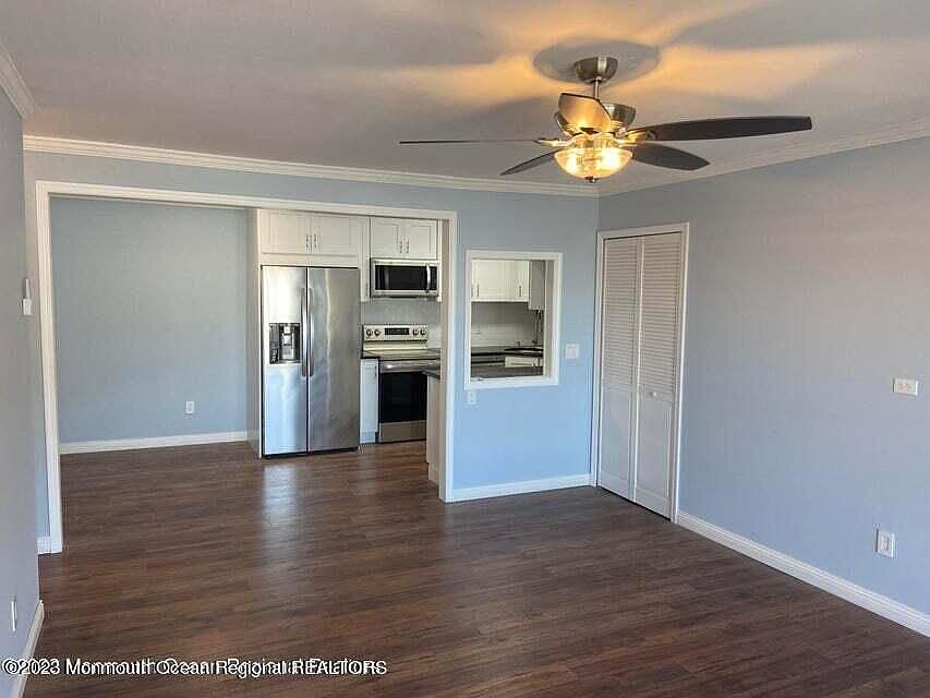 1st image of 330 Shore Dr APT E-30