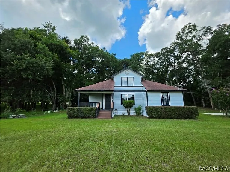 9222 E Waller Ln — Photo 1