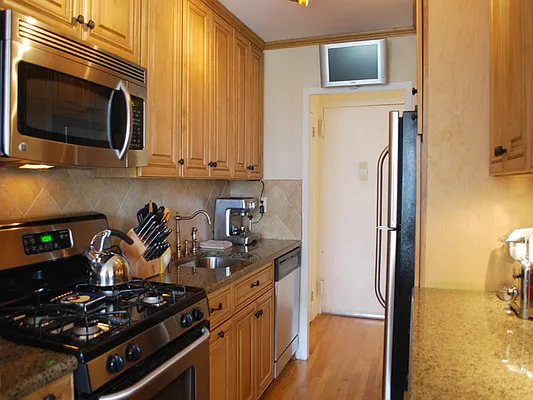 Sold by Sotheby's International Realty | media 5