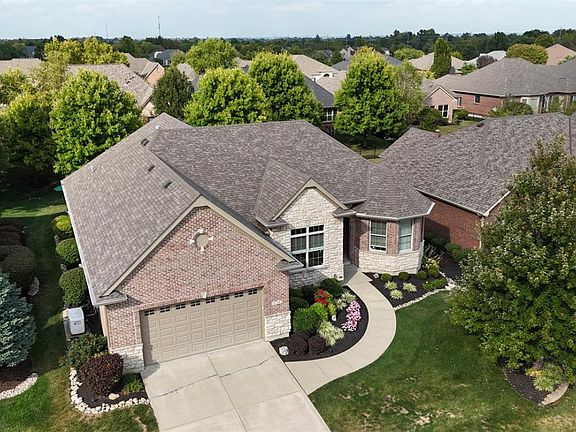 3rd image of 8248 Sweet Briar Ct