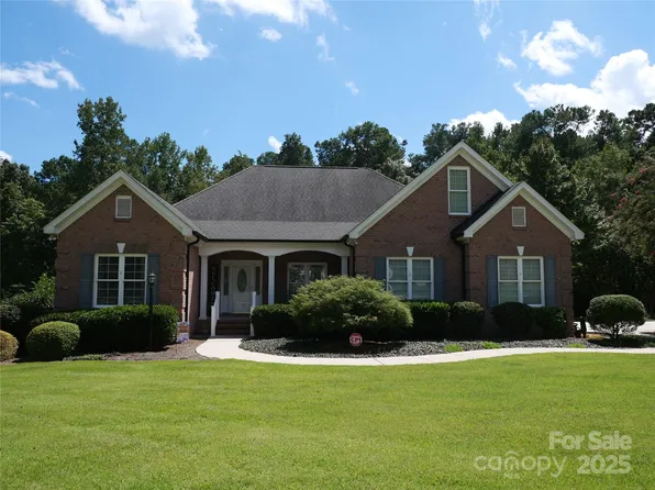 160 Williamsburg Ln, Wadesboro, NC 28170