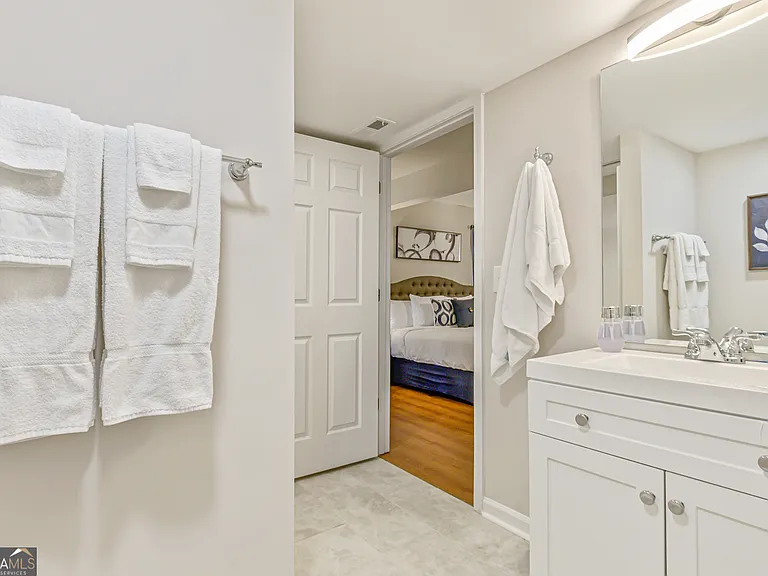 27 W Ridge Dr SE — Photo 26