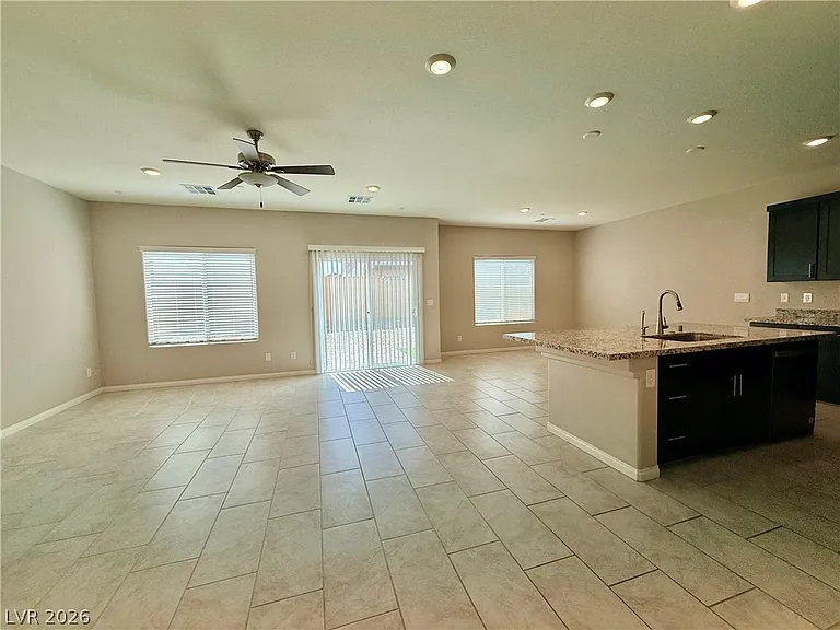 341 Canary Song Dr — Photo 5