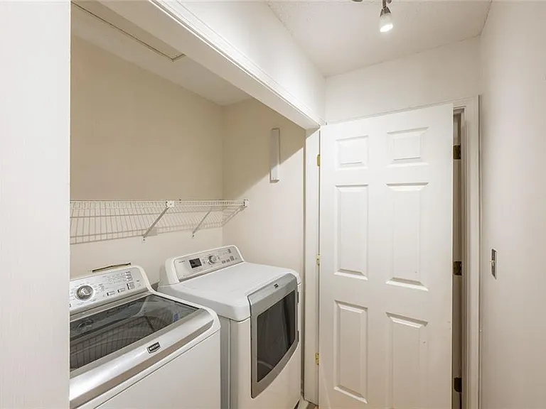 9070 Cobbler Ct — Photo 29
