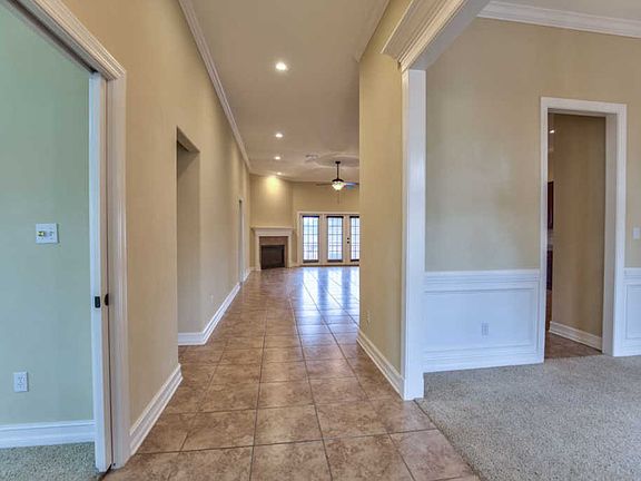 4th image of 5617 Ringold Ln