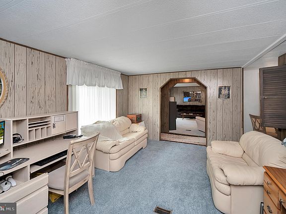 4th image of 6705 Fisher Dr