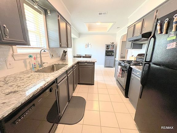 5th image of 5323 Lauri Ln