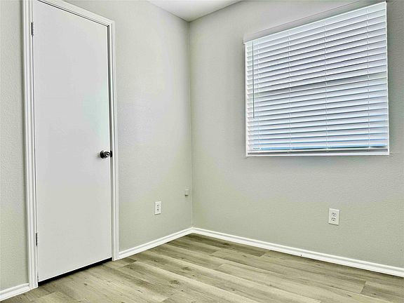 5th image of 4403 Quicksilver Blvd