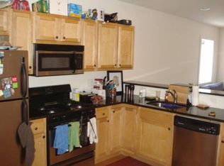 1521 Brown St APT 3, Philadelphia, PA