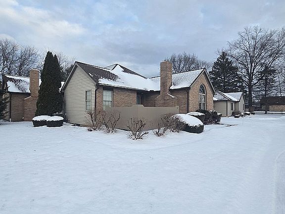 2nd image of 364 Greenbriar Dr