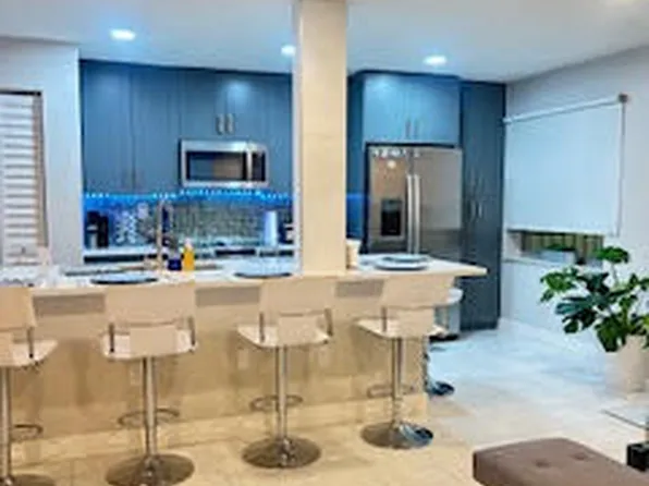 5190 E Sabal Palm Blvd APT 319, Tamarac, FL 33319