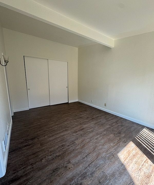 2nd image of 423 W Gutierrez St APT 4