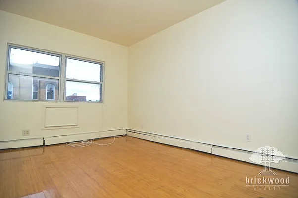 Rented by Brickwood Realty | media 8