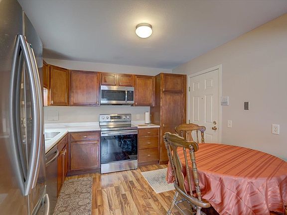 3rd image of 5345 Garden View Ct Unit 106