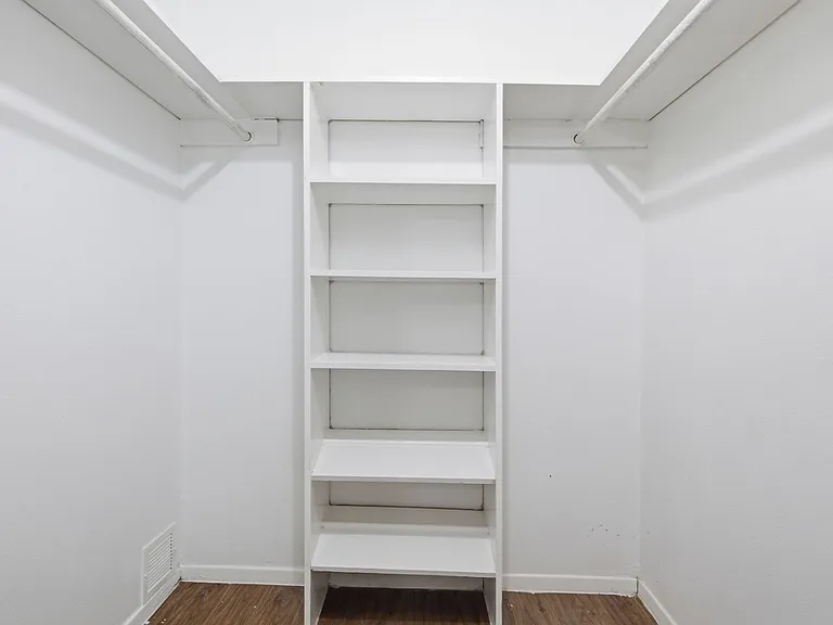2705 Windswept Cv — Photo 15