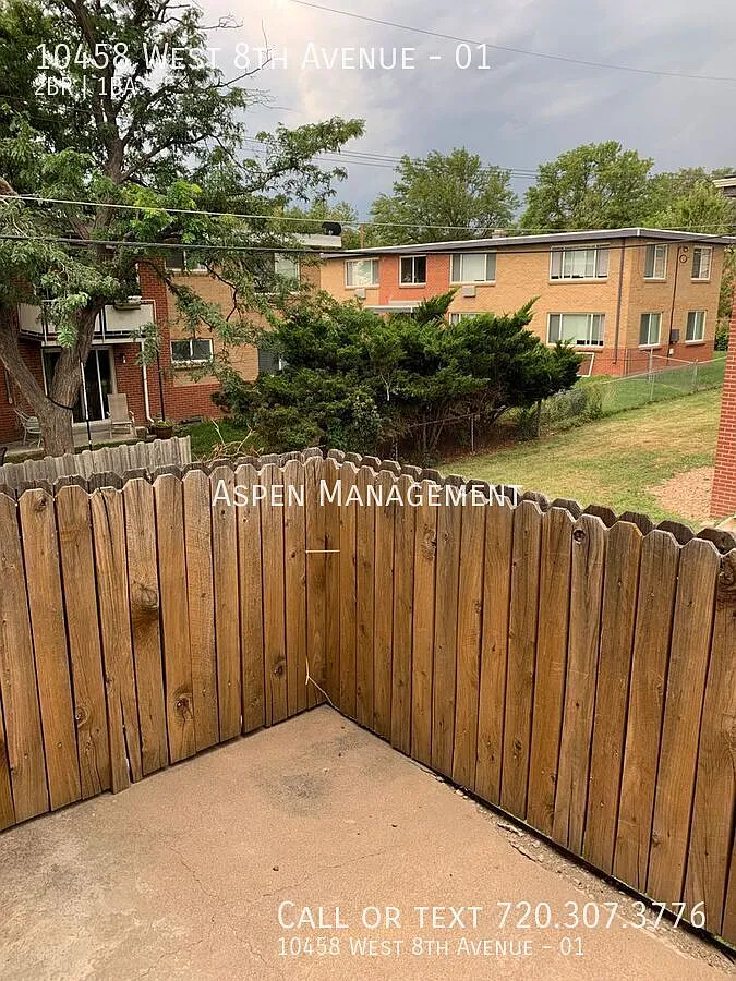 2 Bedroom 1 Bath - Excellent Location! — Photo 1