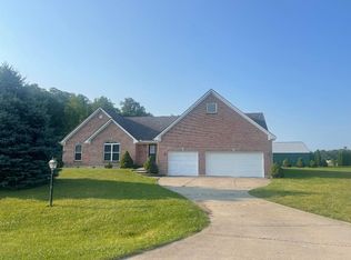 917 Fred Johnston Dr, Fairborn, OH 45324