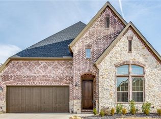 1024 Highpoint Way, Roanoke, TX 76262