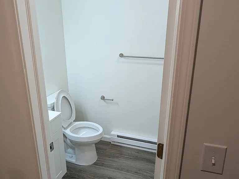 2nd Bathroom