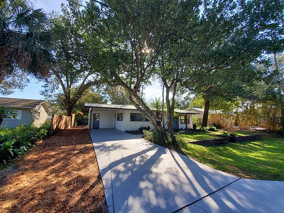 Additional parking on mulch