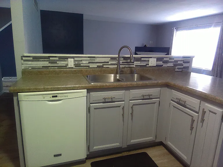 1103 Autumn Dr — Photo 7