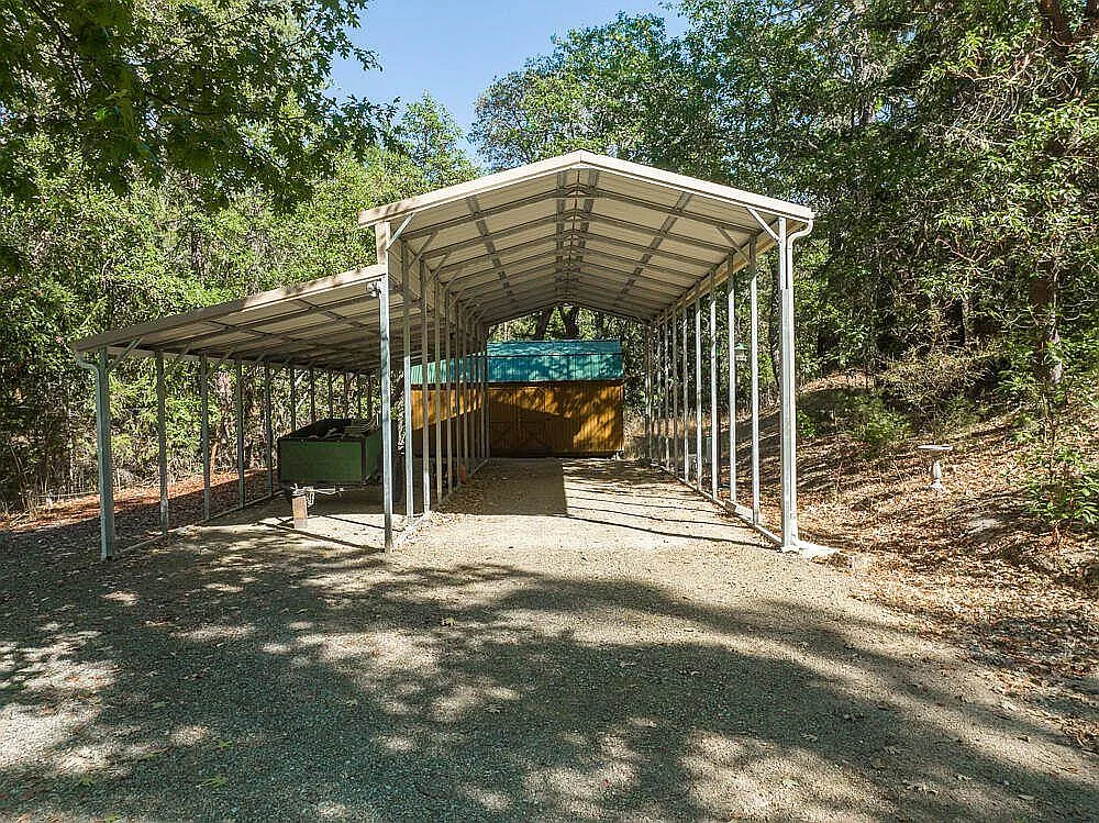 1 bed, 1000 sqft, $1,000 — Photo 4