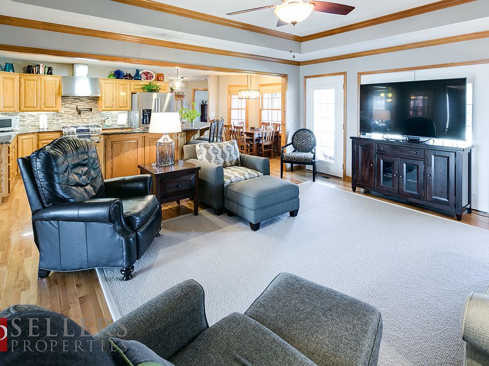 1st image of 309 W Little Flock Dr