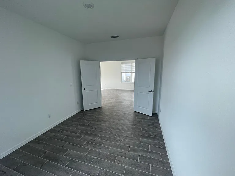 15249 Shady Palms Ln — Photo 20
