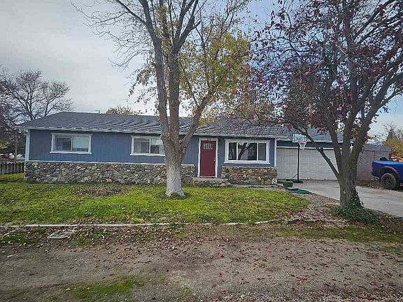 2nd image of 370 S 14th St