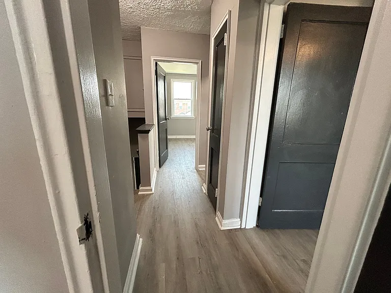1503 Aldeney Ave — Photo 36