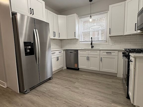 5th image of 7634 S Loomis Blvd