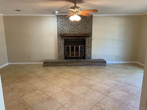 4th image of 4610 Baybrook Dr #1